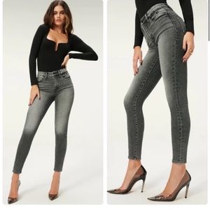 NWT Good American Good Legs Skinny Jeans